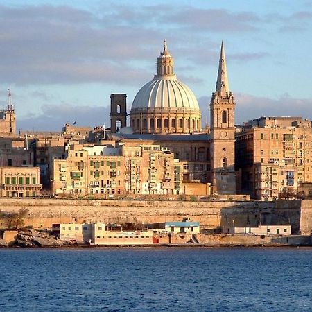 Super Luxury Apartment In Tigne Point, Amazing Sea Views Слима Екстериор снимка