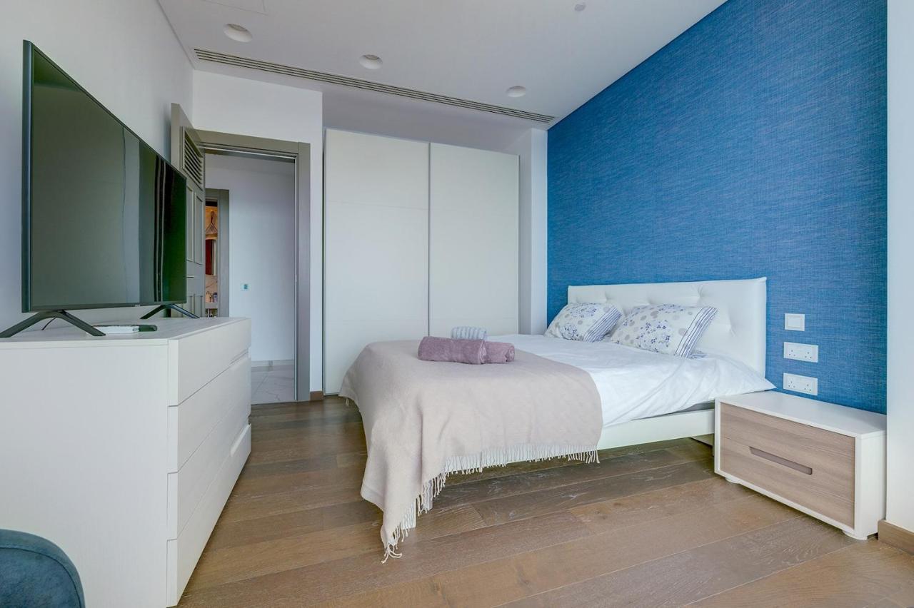 Super Luxury Apartment In Tigne Point, Amazing Sea Views Слима Екстериор снимка