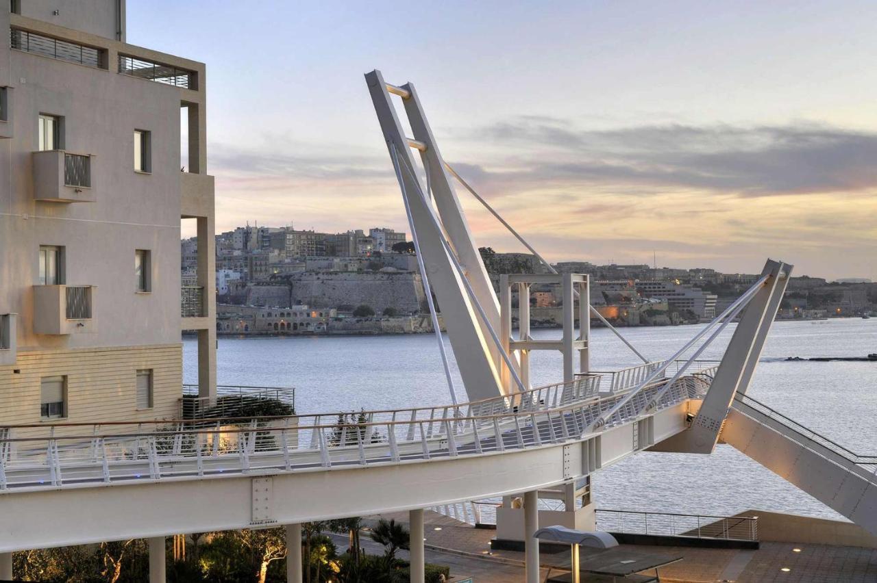 Super Luxury Apartment In Tigne Point, Amazing Sea Views Слима Екстериор снимка