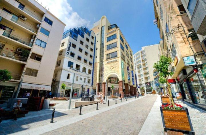 Super Luxury Apartment In Tigne Point, Amazing Sea Views Слима Екстериор снимка