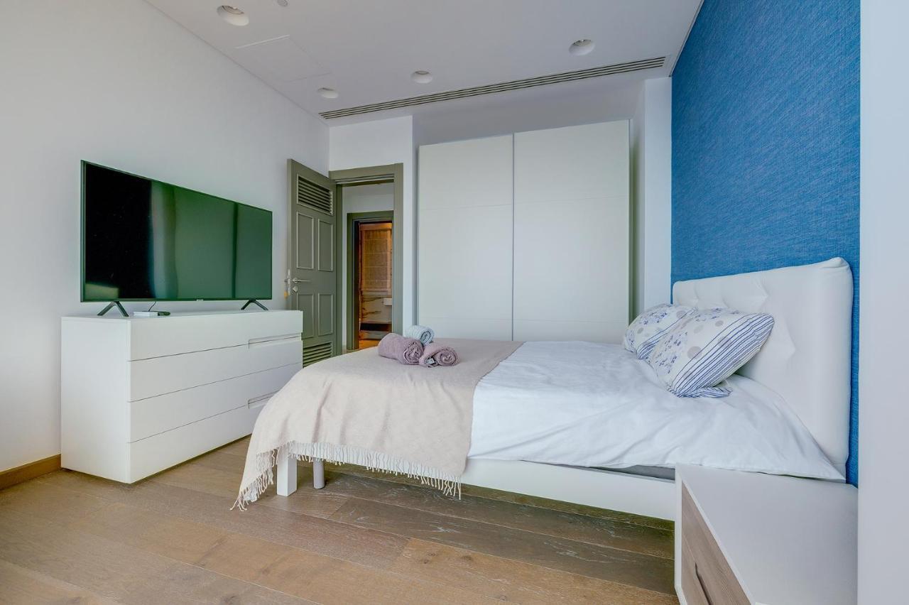 Super Luxury Apartment In Tigne Point, Amazing Sea Views Слима Екстериор снимка